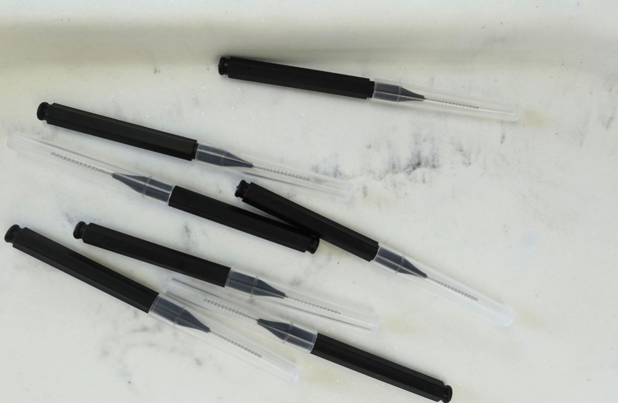 MINI BRISTLE LAMI BRUSH