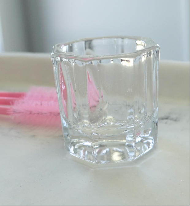 GLASS MIXING DISH