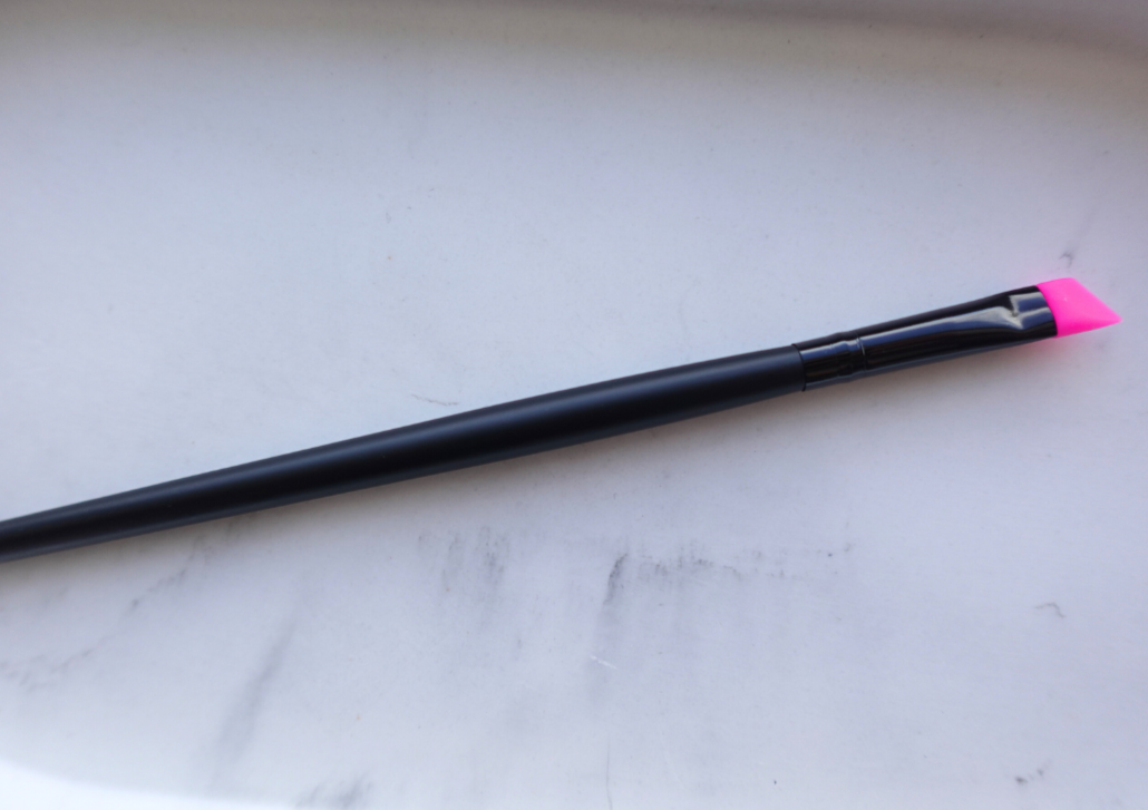 Silicon Lash Lift Brush White Stem & Hot Pink Head